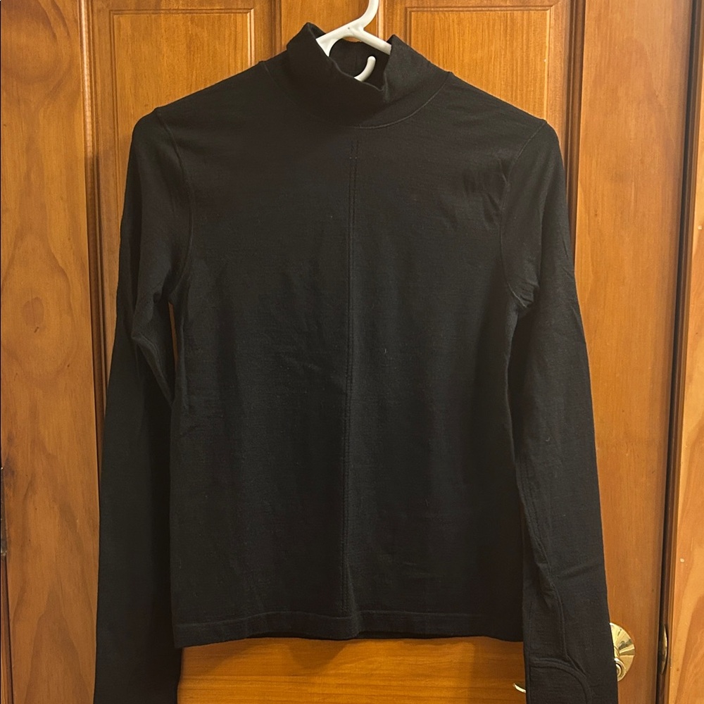 Athleta Black Turtleneck Long Sleeve Top